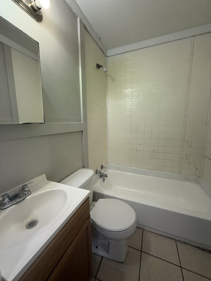 5219 Court Q #1 - Photo 7 of 8