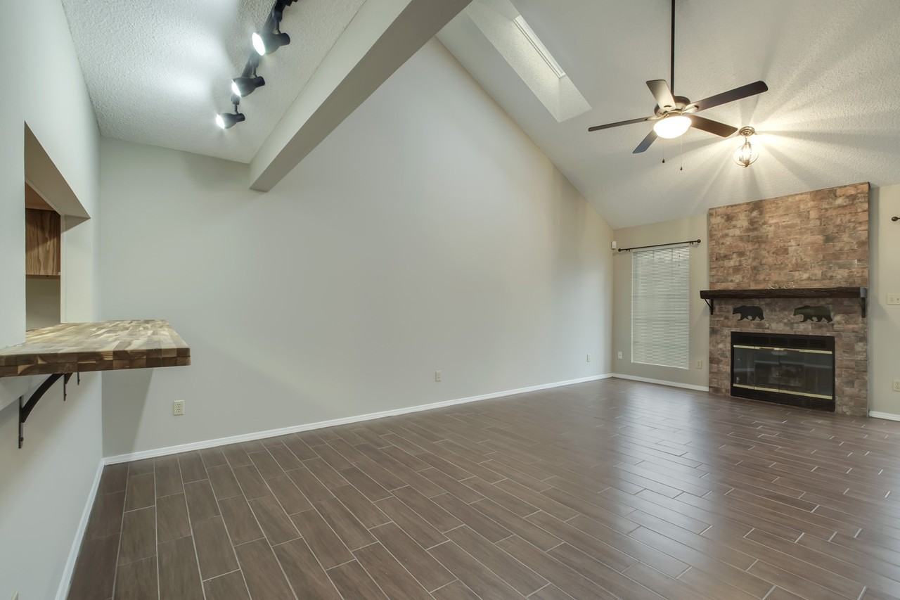 205 Chota View Cir #1 - Photo 3 of 16