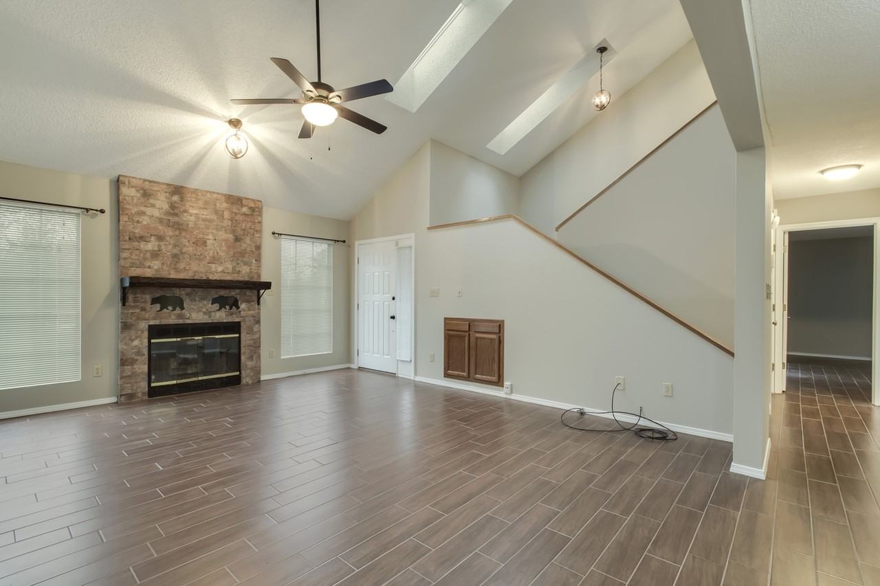 205 Chota View Cir #1 - Photo 4 of 16