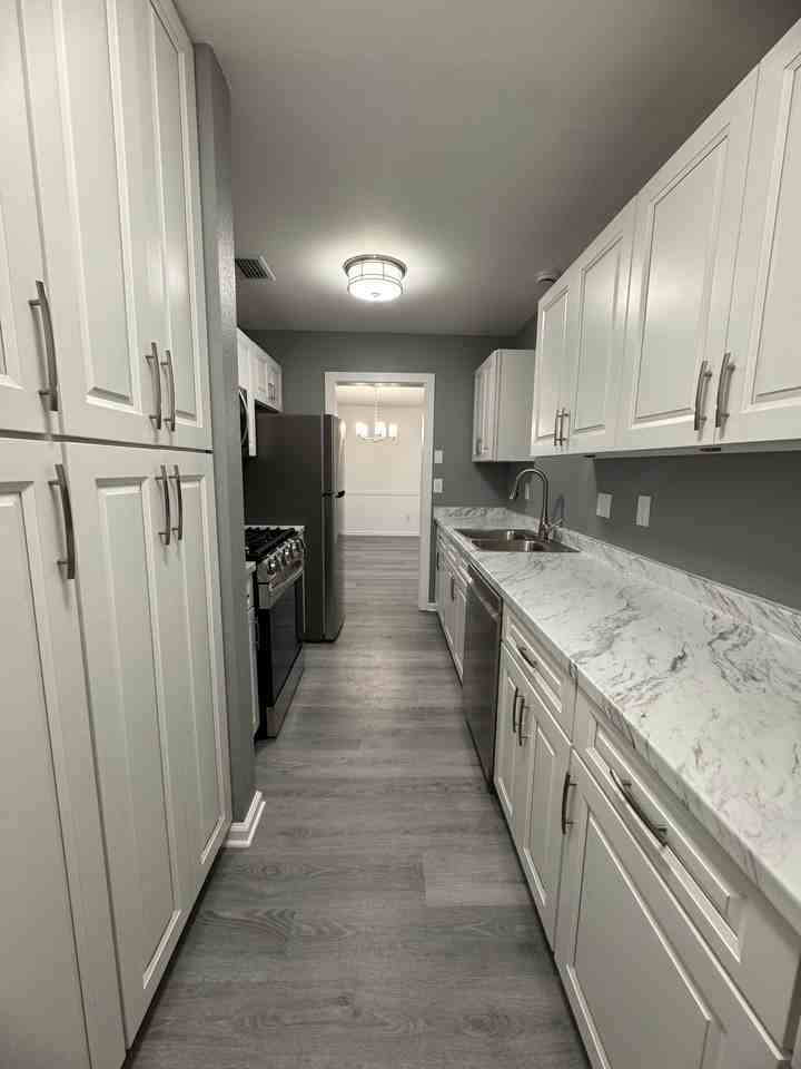 5064 Springwood Rd #1 - Photo 6 of 32