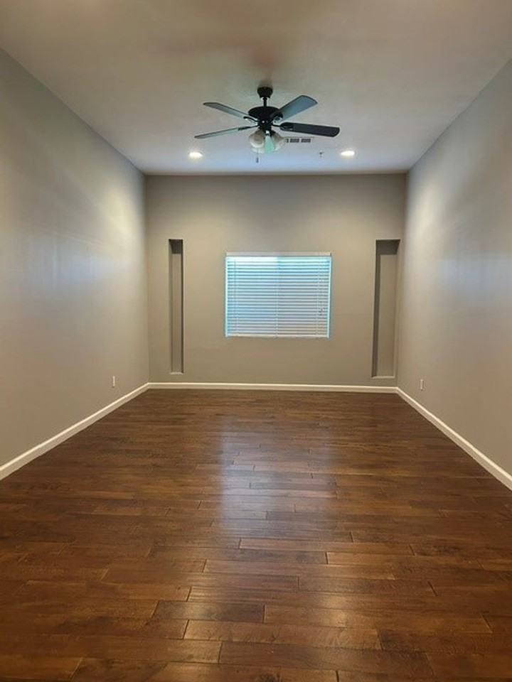 15514 Saint Clement Way - Photo 2 of 22