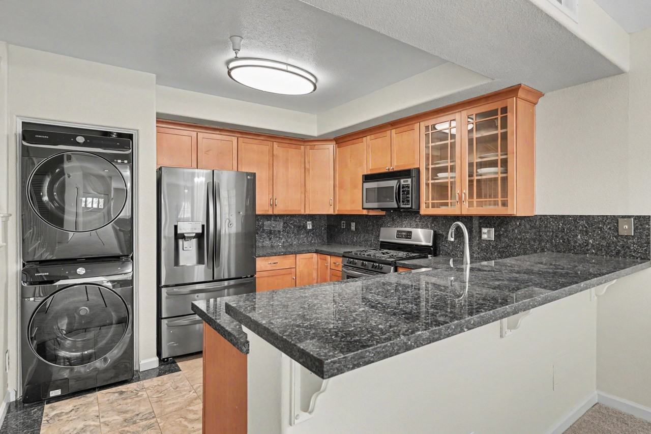 808 Lenzen Avenue - 107Unit 107 #107 - Photo 5 of 40