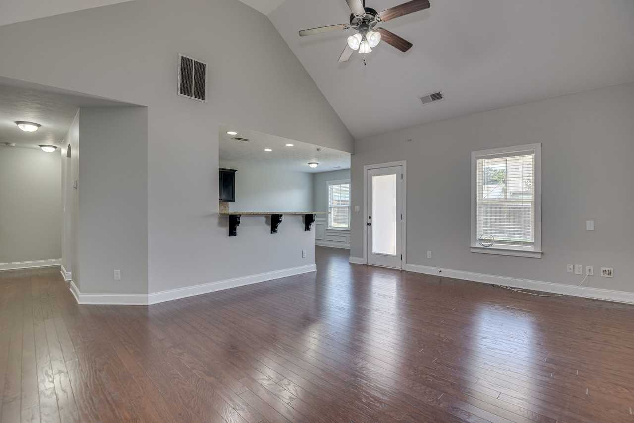 1721 Dunmore Ave #1 - Photo 3 of 21