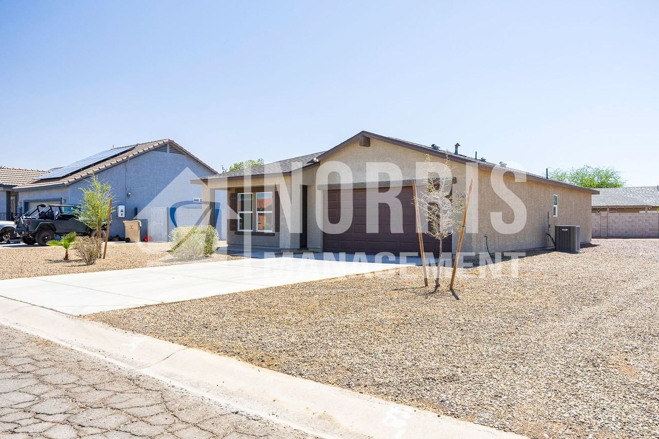 14282 S Vera Cruz Rd - Photo 3 of 28