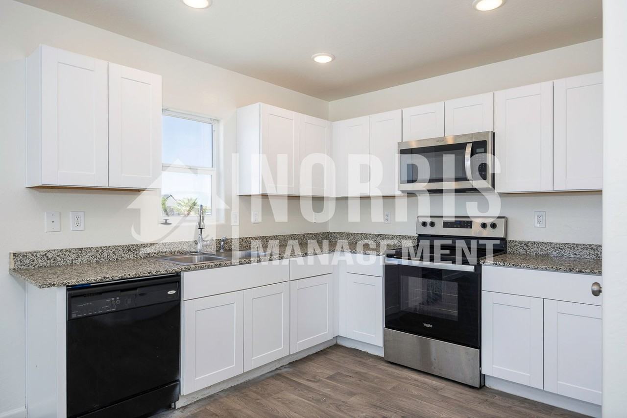 14282 S Vera Cruz Rd - Photo 6 of 28