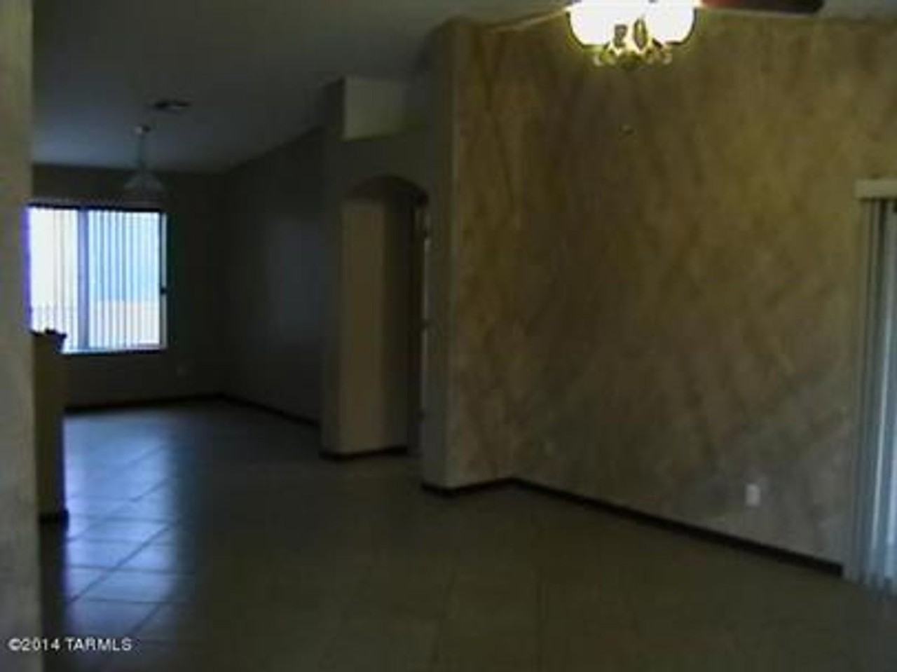 4654 S Valley Rd - Photo 3 of 7