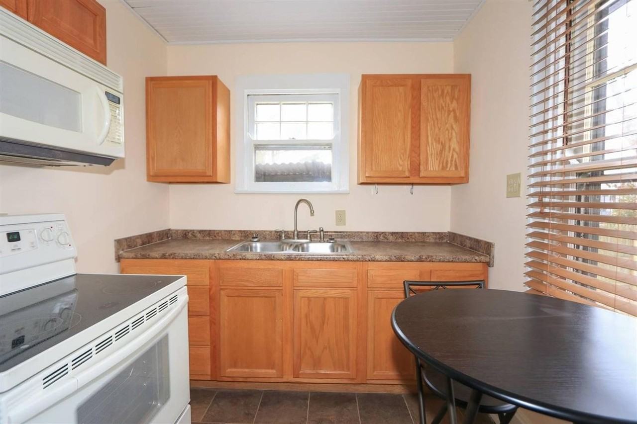 8457 Vorhees Ln - Photo 6 of 18