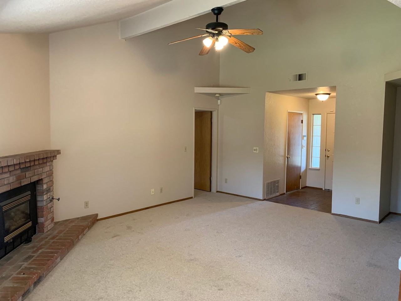 321 Thomsen Rd - Photo 3 of 15