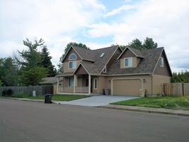 featured image of 2642 Newton St