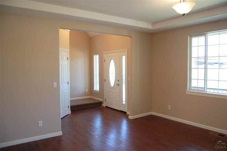 2642 Newton St - Photo 2 of 11