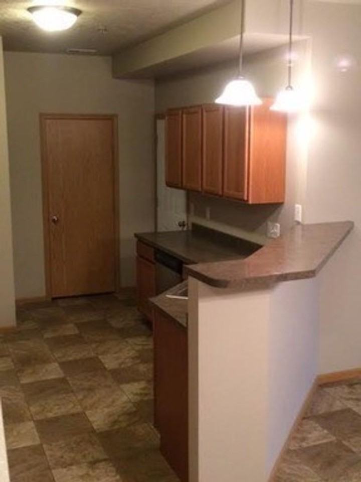 1414 31st Ave Se - Photo 4 of 11