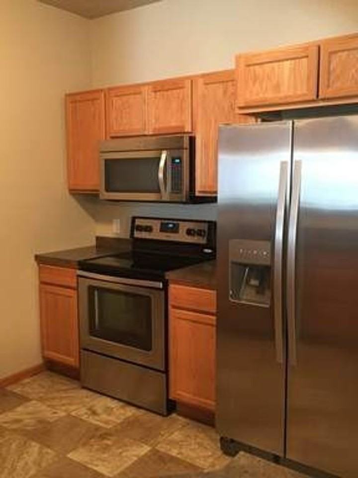 1414 31st Ave Se - Photo 6 of 11