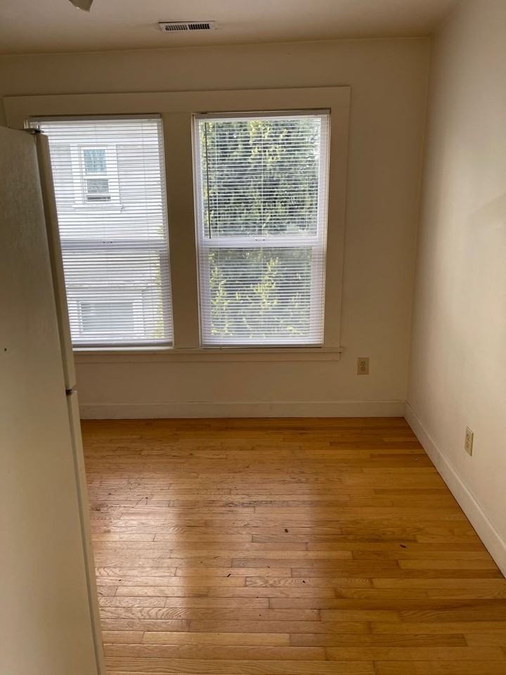 1012 N K St - Photo 5 of 18