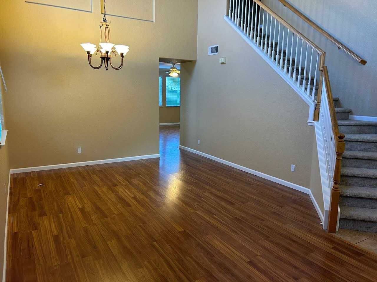 108 Matisse Dr - Photo 2 of 24