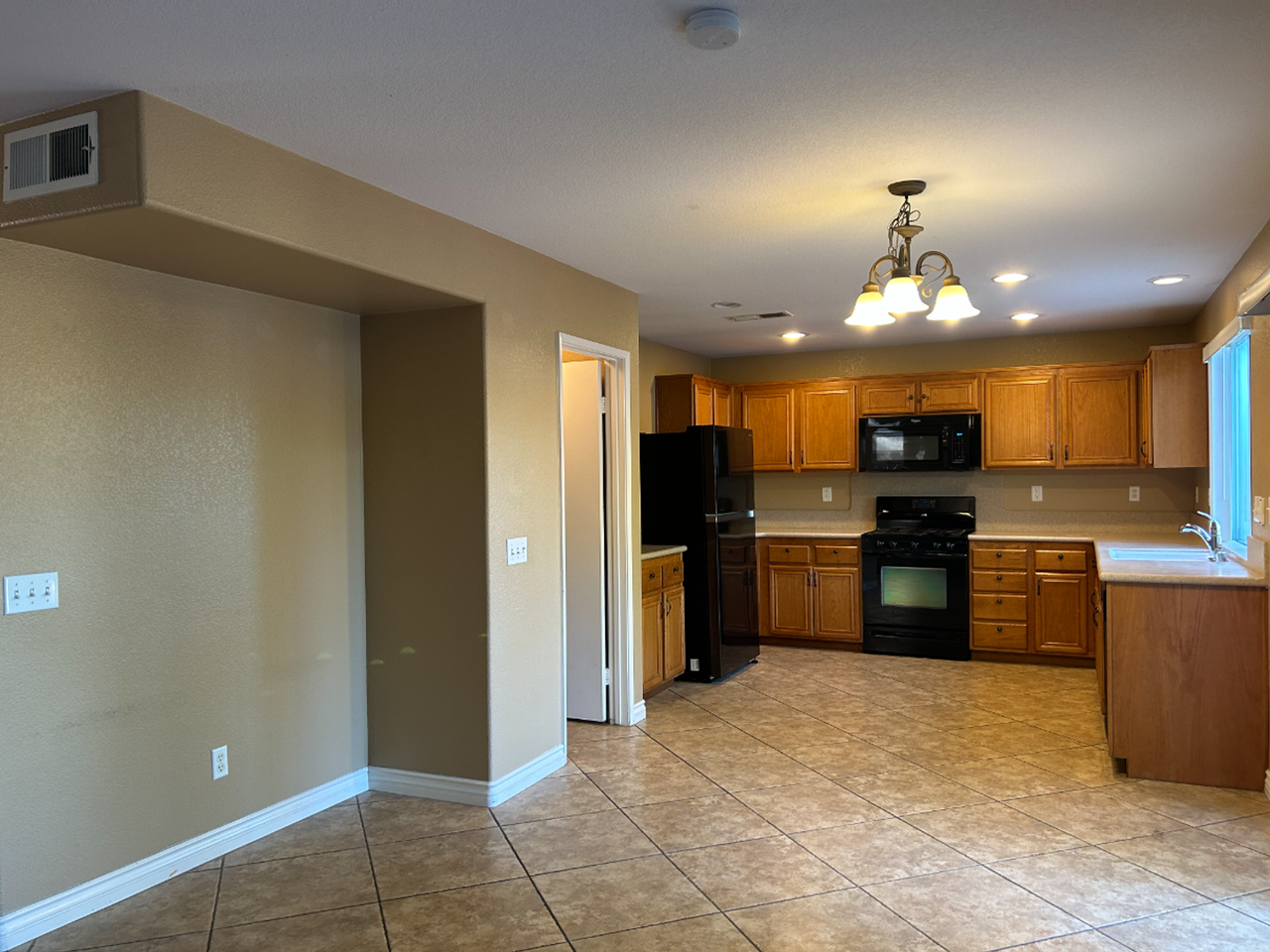 356 River Ranch Way - Photo 6 of 39