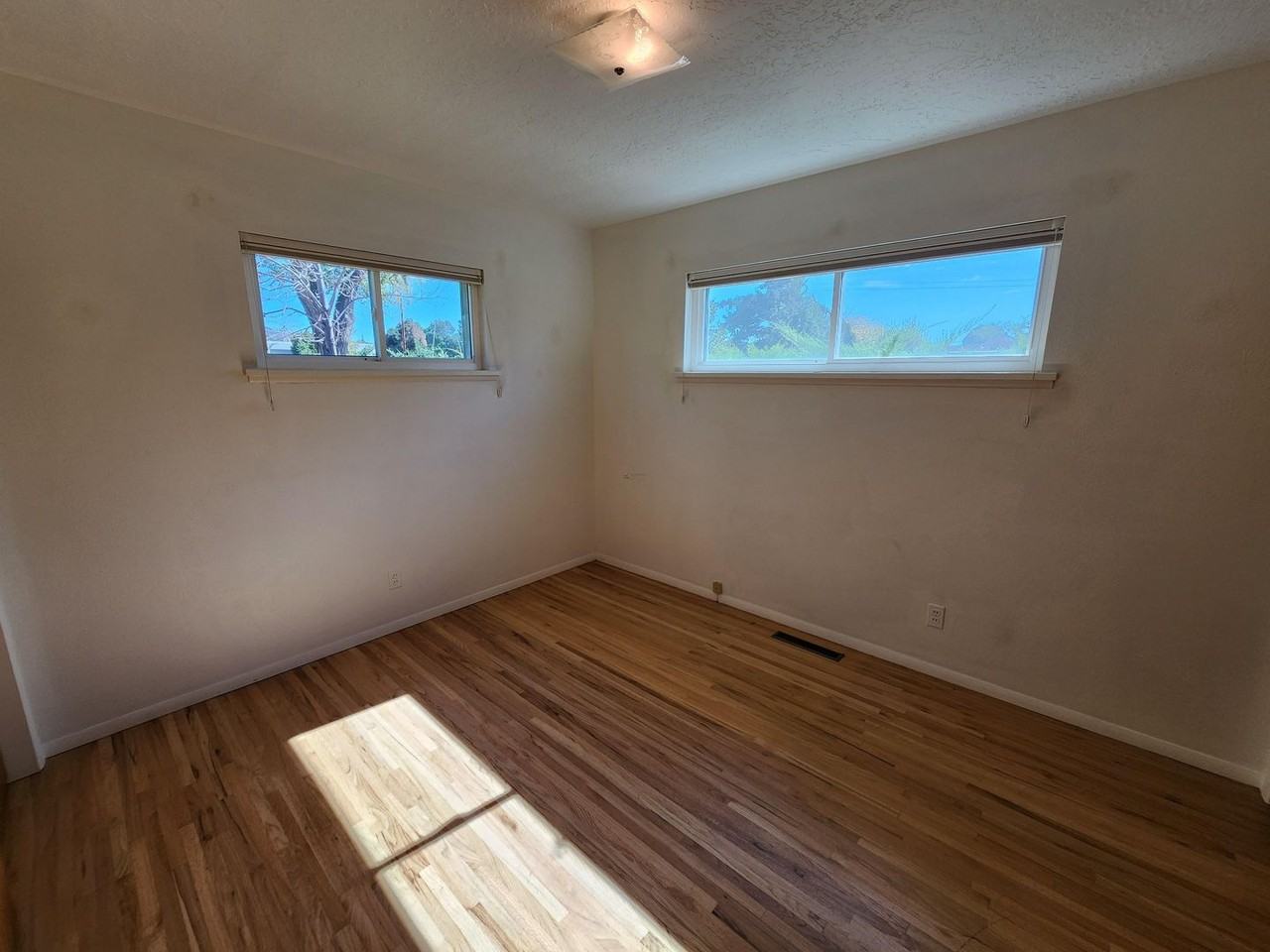1324 Galisteo Pkwy - Photo 5 of 13