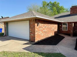 featured image of 1800 Hillcrest Dr