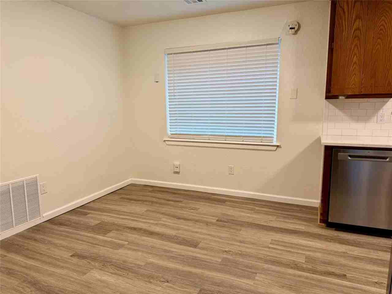 1800 Hillcrest Dr - Photo 7 of 24