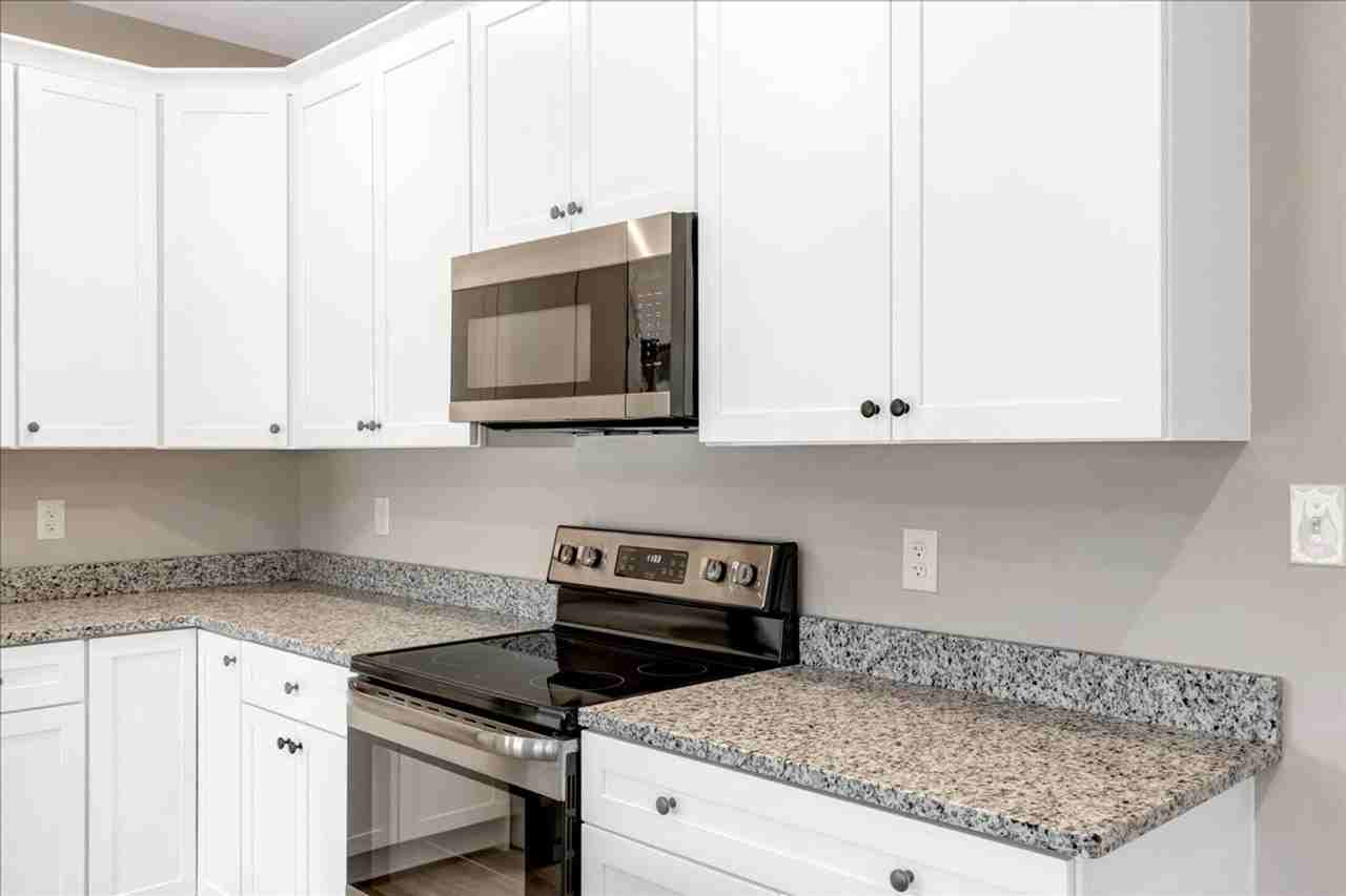 849 N Mecklenburg Ave - Photo 7 of 28