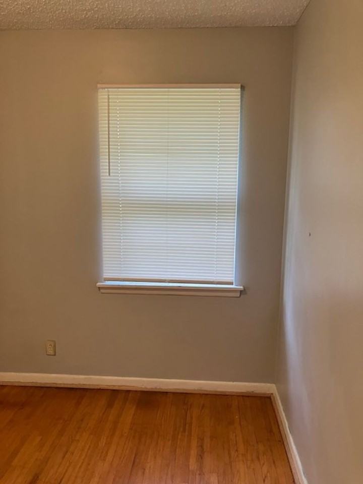 1709 Morningside Dr Nw - Photo 3 of 5