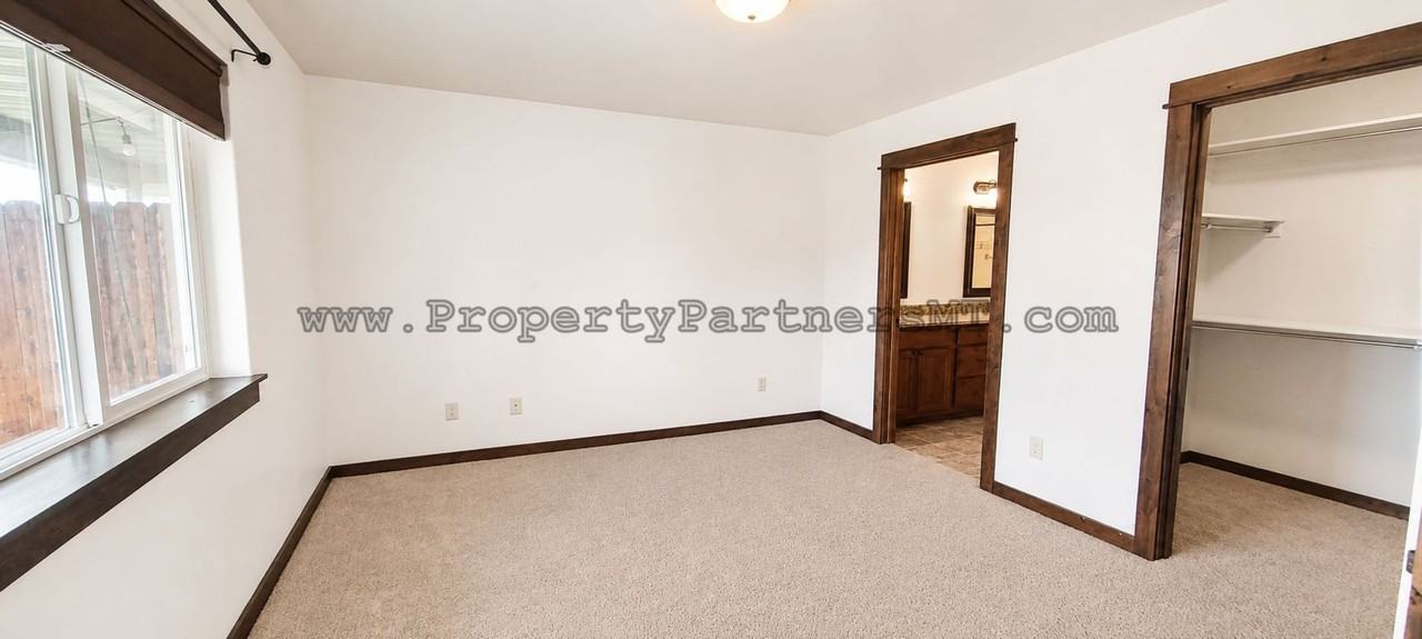 107 Tail Feather Ln - Photo 4 of 12
