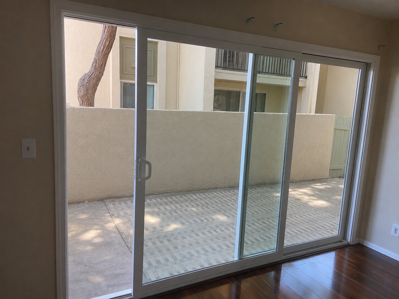 5510 Armitos Ave #27 - Photo 7 of 14