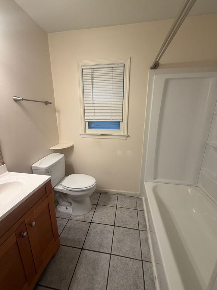24405 Gaydell Dr - Photo 7 of 15