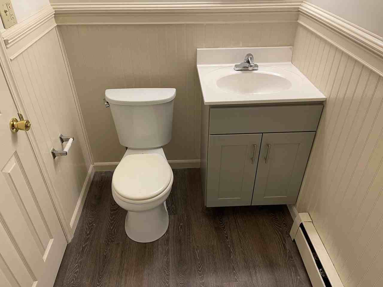 Oakwood Manor Apartments - Photo 7 of 20