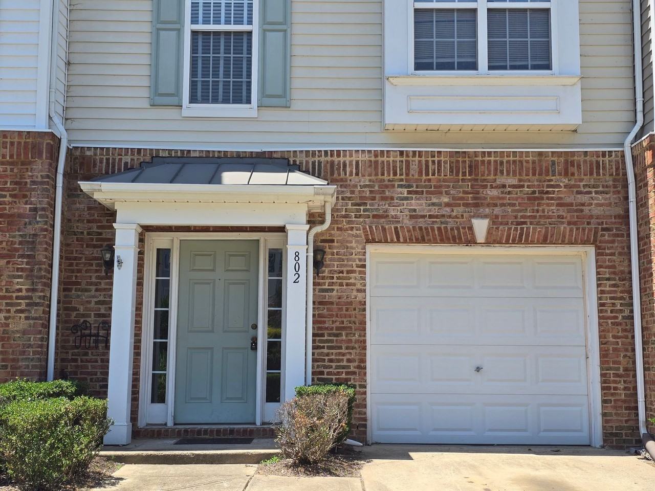 802 Sutter Gate Ln - Photo 2 of 24