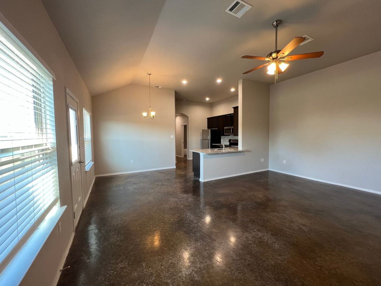 1107 Renee Way - Photo 2 of 13