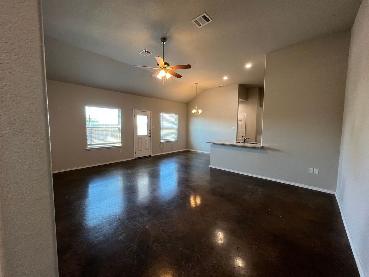 1107 Renee Way - Photo 3 of 13
