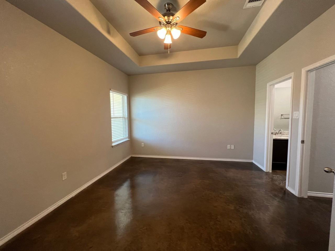 1107 Renee Way - Photo 7 of 13