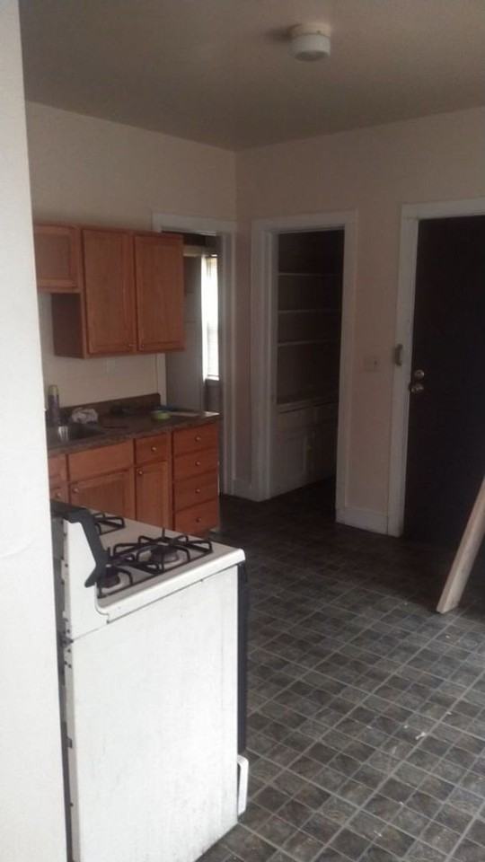 2030 N 38th St - Photo 4 of 8