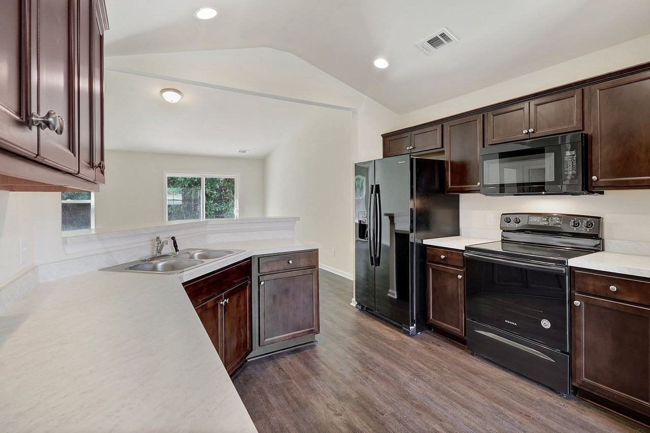 257 Willis Way - Photo 7 of 26
