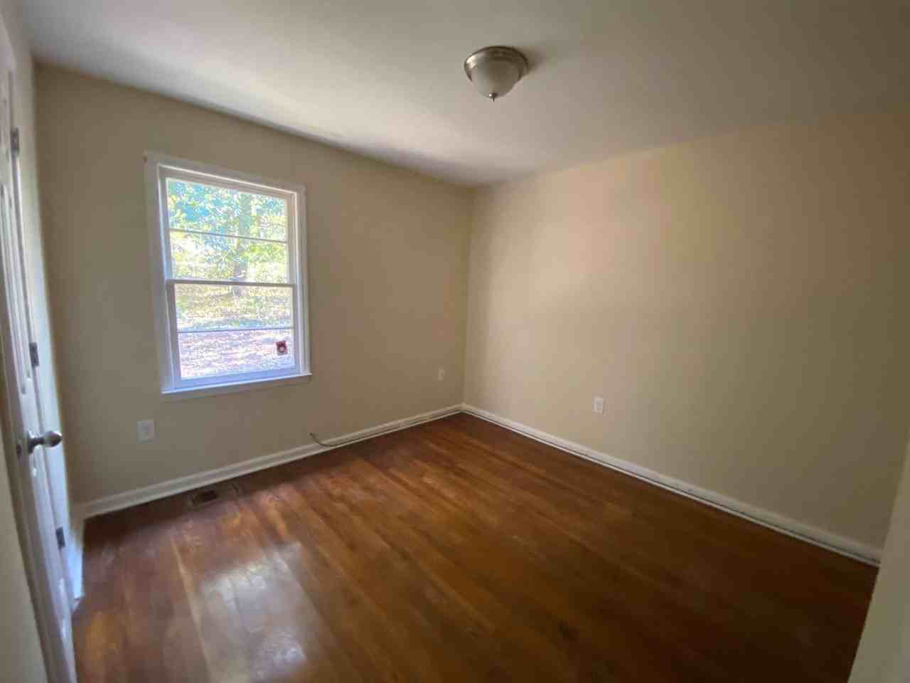 180 W Grantville Rd - Photo 2 of 8