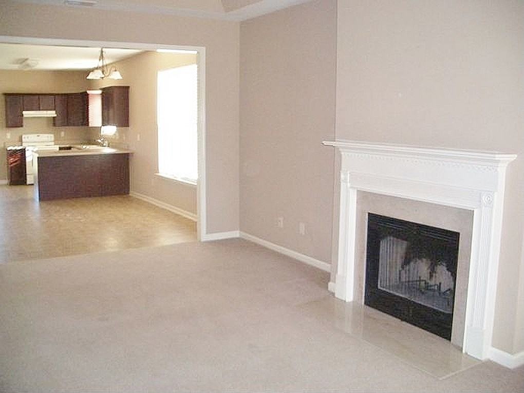 2108 Spaulding Pl - Photo 2 of 8