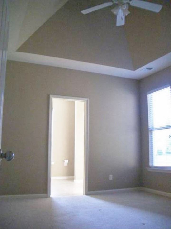 2108 Spaulding Pl - Photo 4 of 8