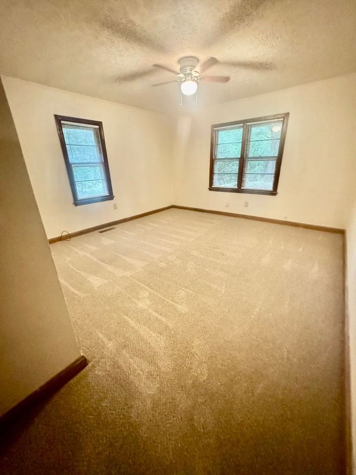 6706 Post Rd - Photo 6 of 9