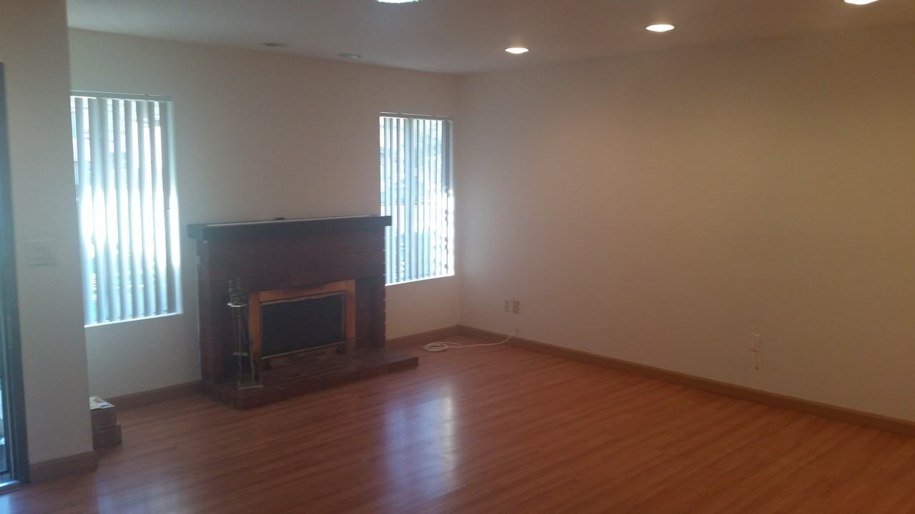 15117 Amso St - Photo 2 of 21