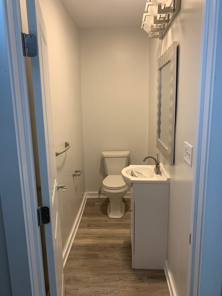 479 Norton St - Photo 7 of 10