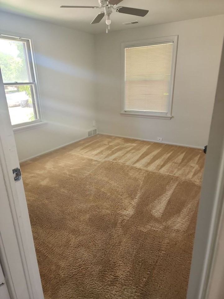 107 N 200 E - Photo 5 of 7