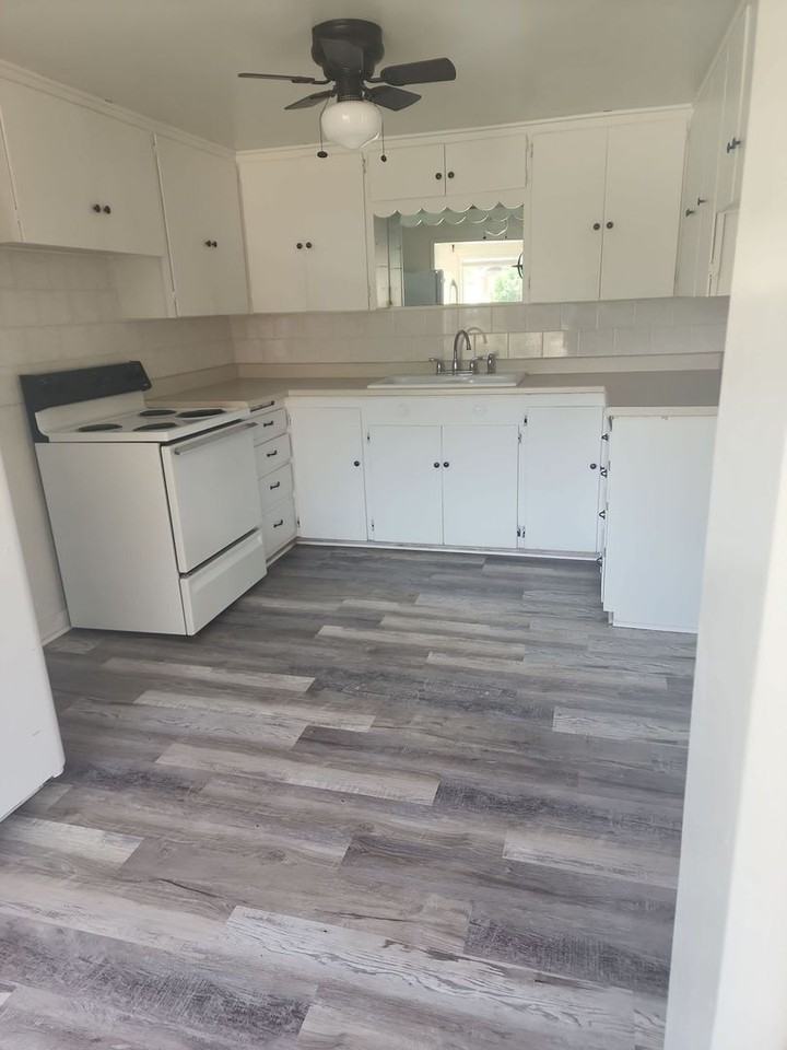 107 N 200 E - Photo 7 of 7