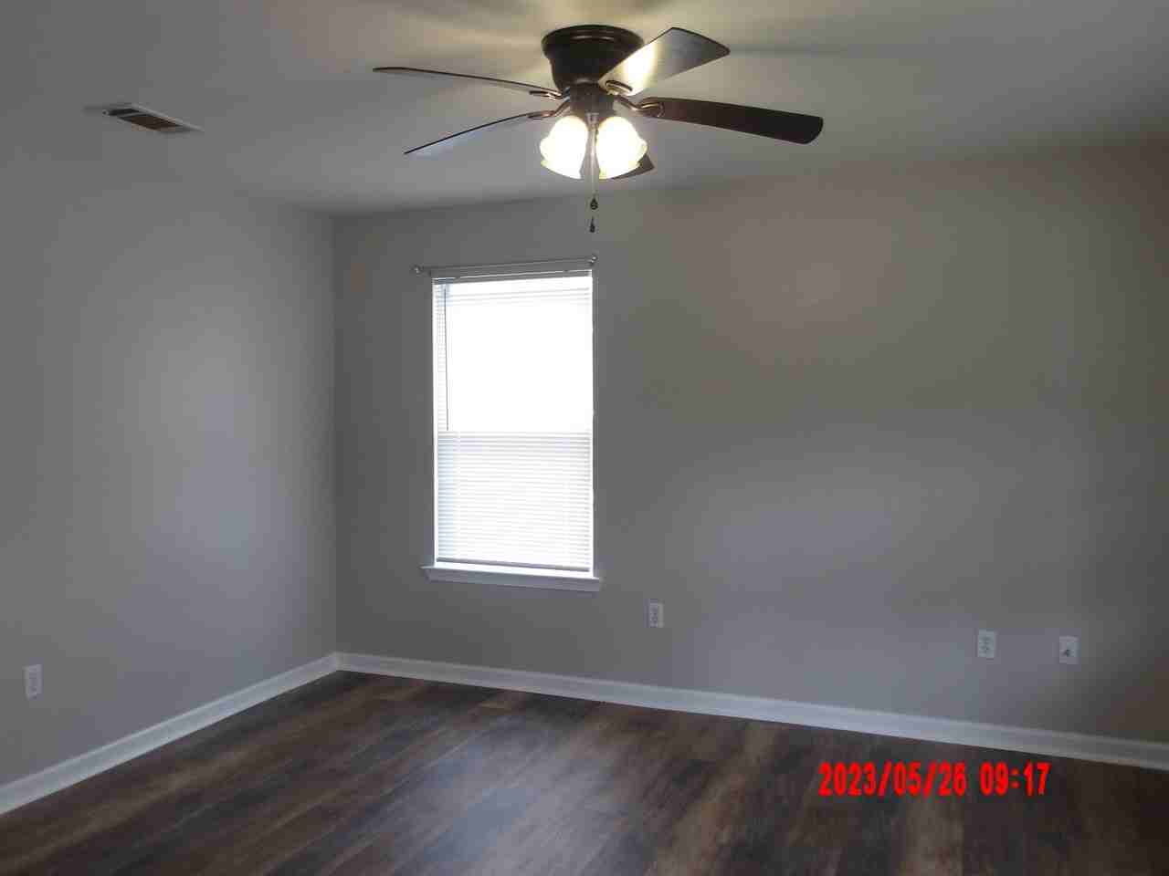 3712 37th Ave - Photo 2 of 10