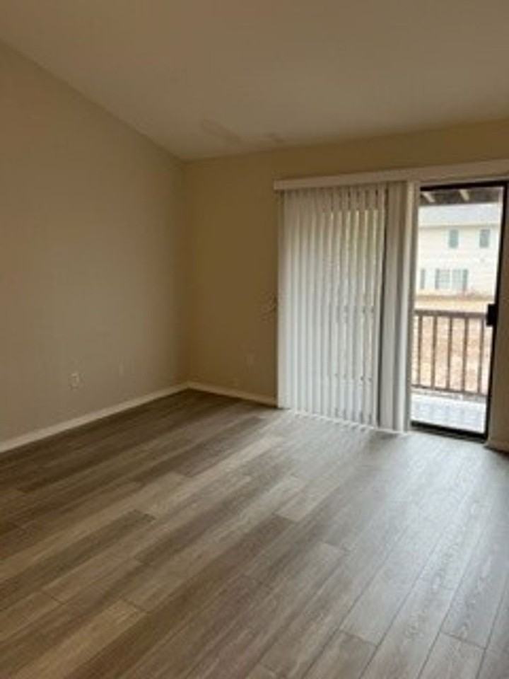 635 Patterson St #8 - Photo 2 of 11