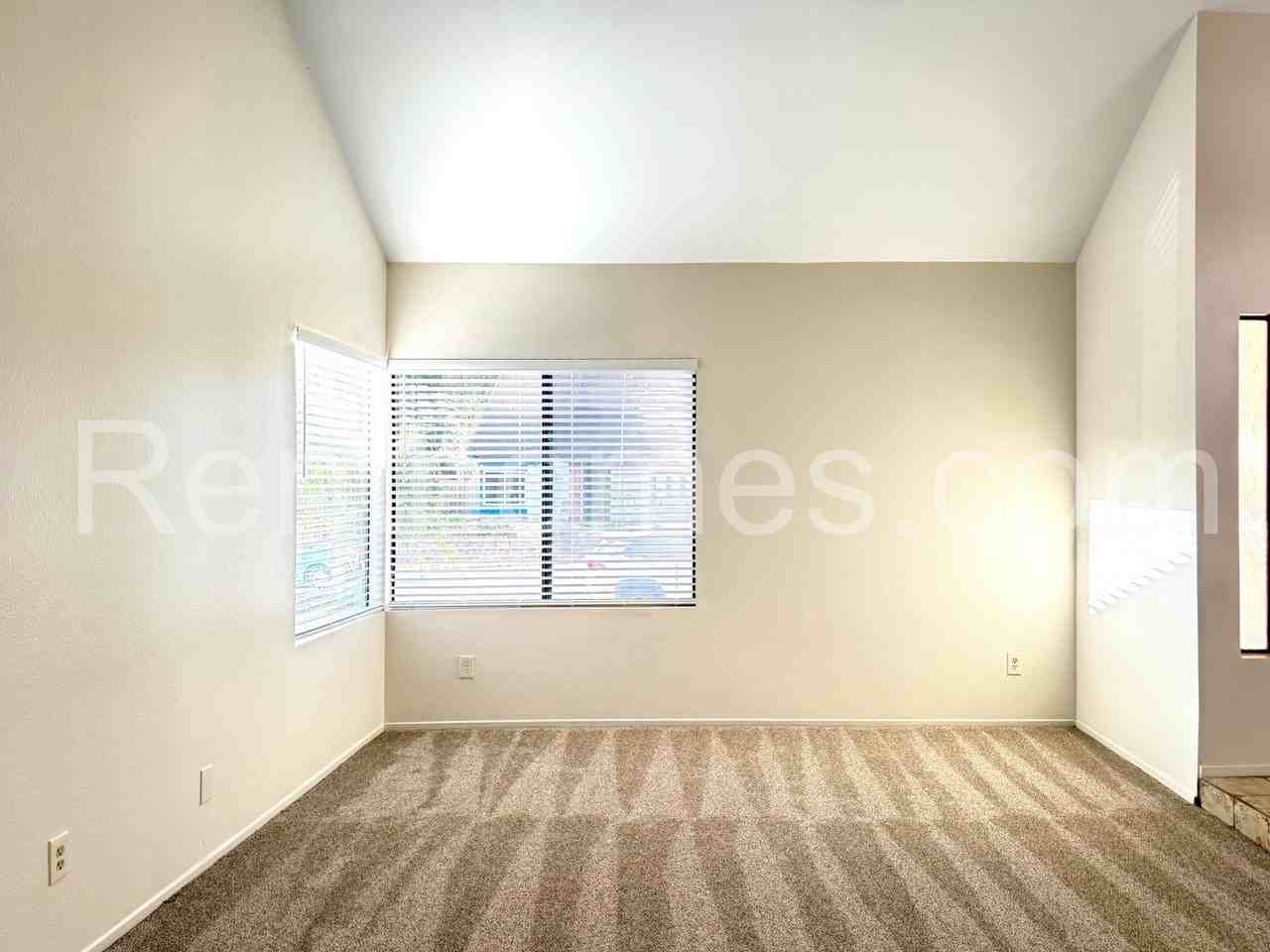 13322 Thunderhead St - Photo 2 of 24