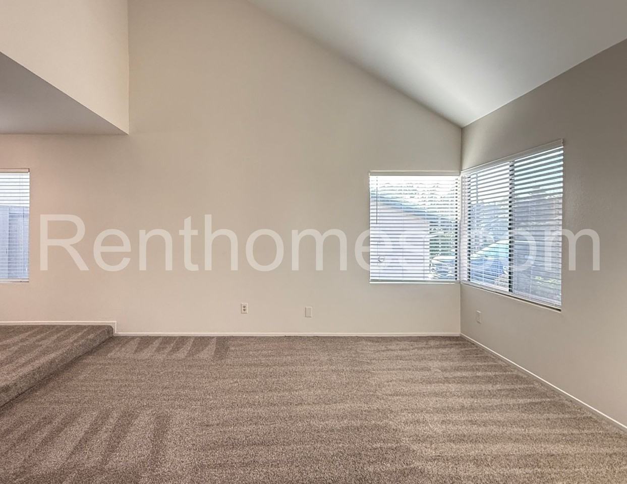 13322 Thunderhead St - Photo 3 of 24