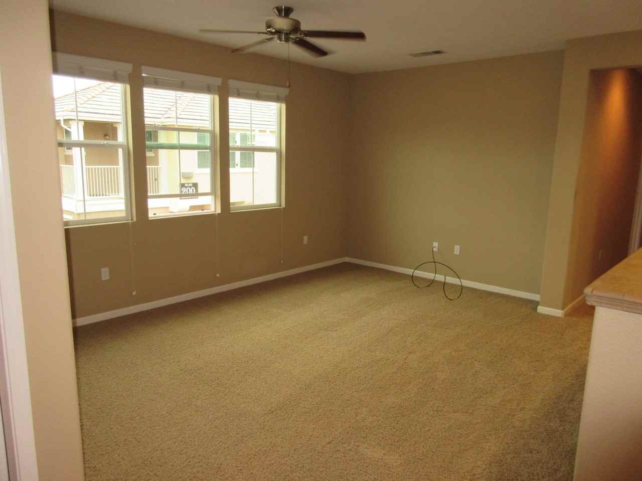 101 Cezanne Ln - Photo 5 of 17