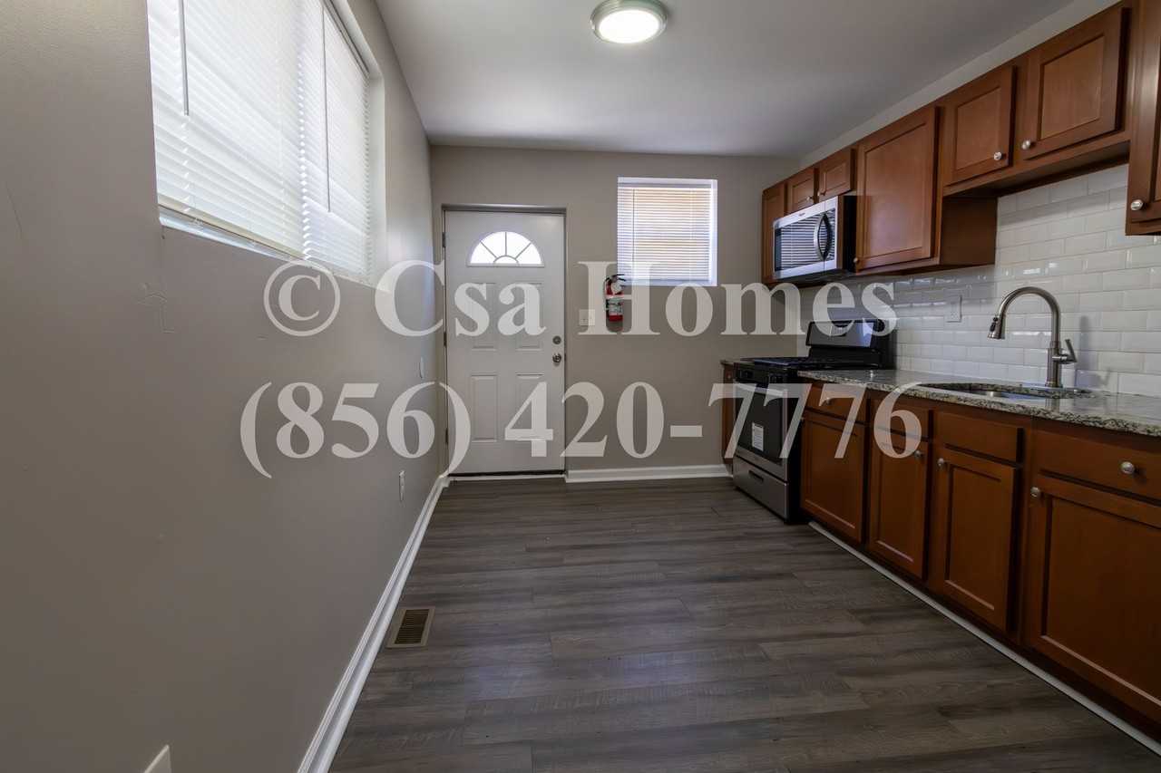 1502 S 9th St - Photo 6 of 21