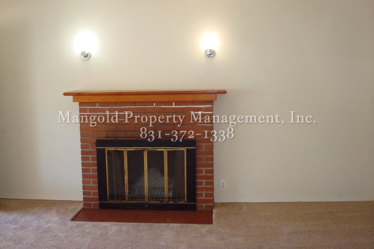 1256 Lowell St - Photo 3 of 11