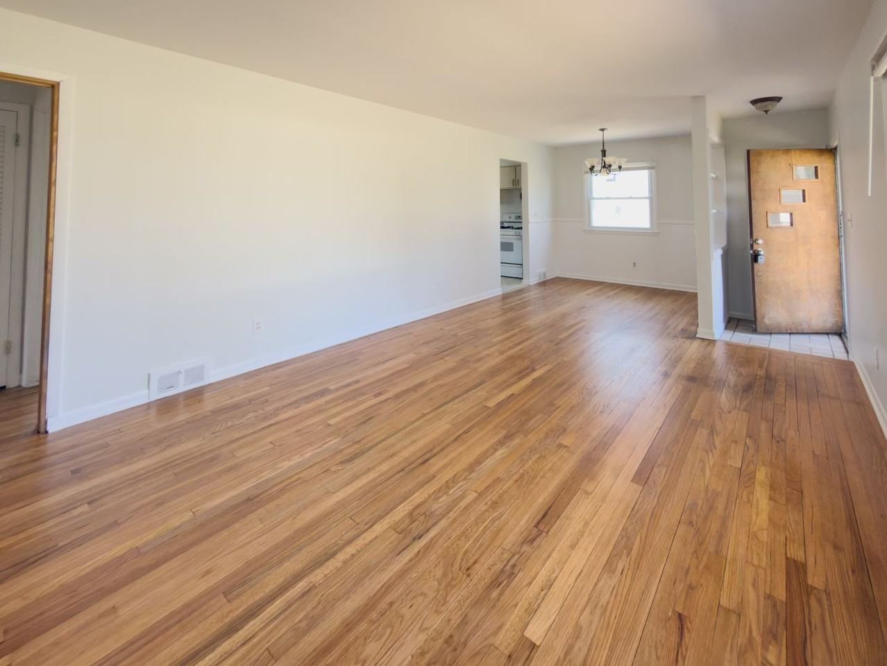 2419 Walter Dr - Photo 3 of 28